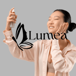 Logo Lumea avec papillon noir présenté sur un visuel de soin cosmétique